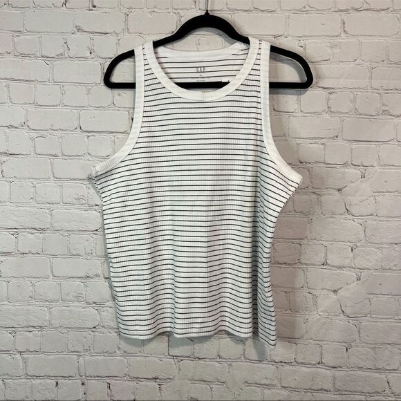 GAP Tops - Gap High Neck Ribbed Tank Top size XXL